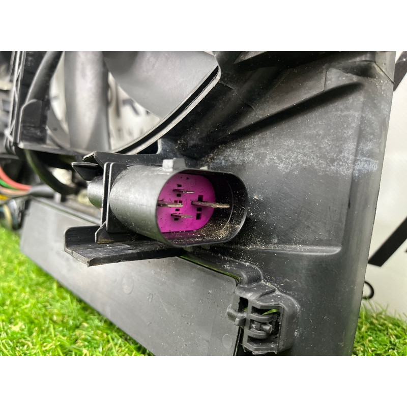 Вентилятор охлаждения радиатора (система охлаждения) AUDI Q5 8R 2012 3.2 CALB 8K0121207A