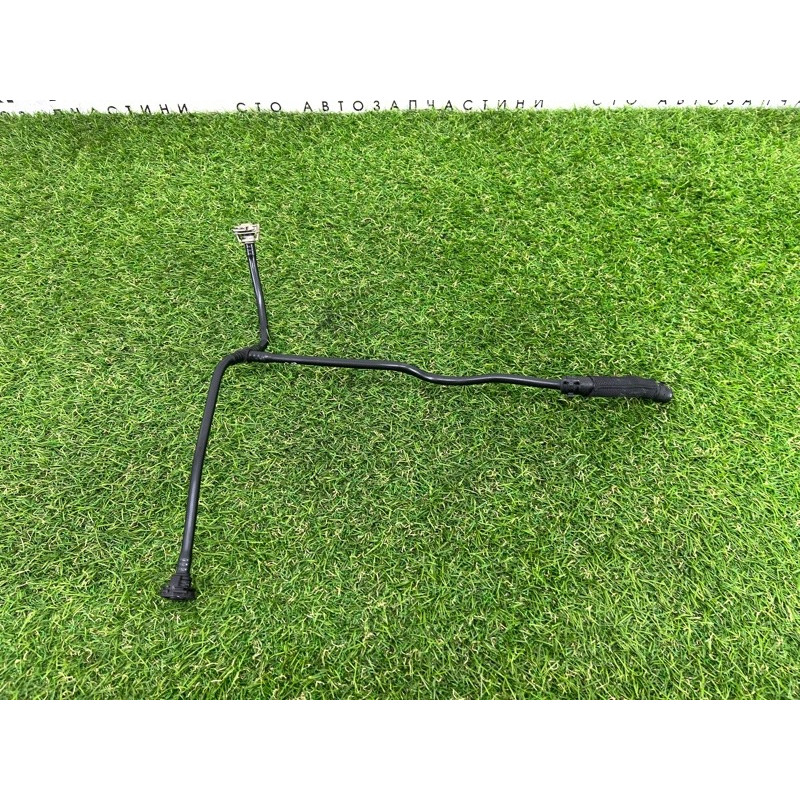 Трубка системы охлаждения (система охлаждения) AUDI Q5 8R 2012 3.2 CALB 8R0121081P