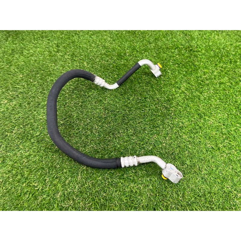 Трубка кондиционера (отопление и кондиционирование) AUDI A4 B8 2012 2.0 CAEB 8K0260701D