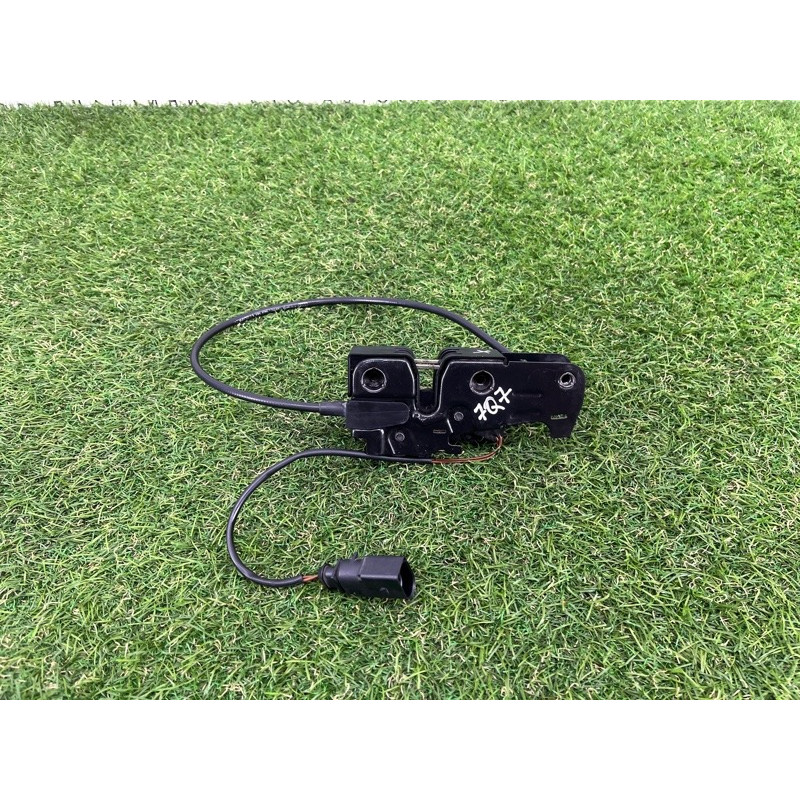 Замок капота (кузов и элементы) AUDI Q7 4L 2011 3.0 CATA 4L0823509B