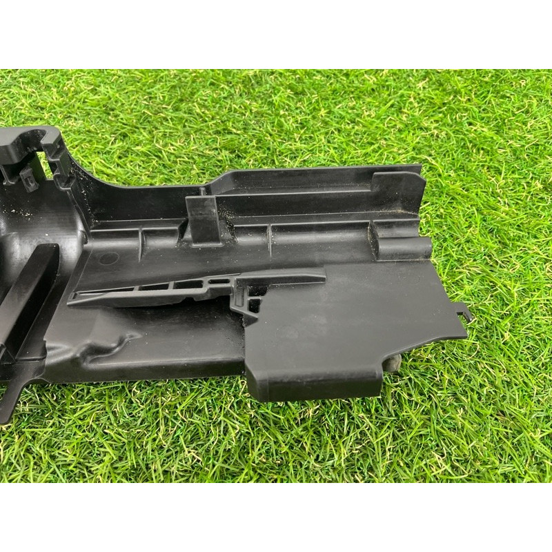 Крепление радиатора (кузов и элементы) BMW 3-series E93 2008 3.0 N54 17107524912