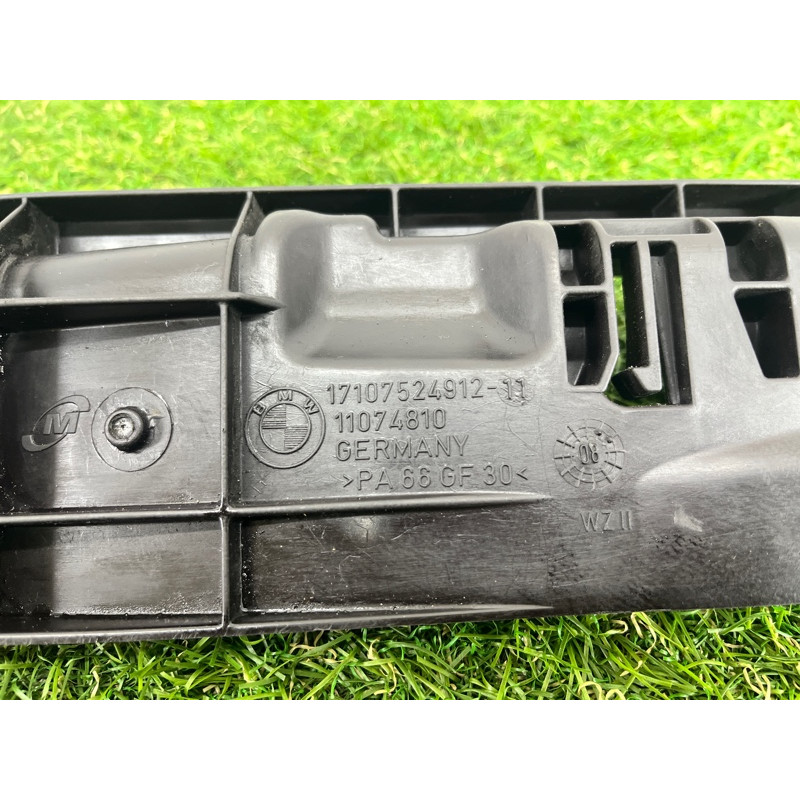 Крепление радиатора (кузов и элементы) BMW 3-series E93 2008 3.0 N54 17107524912