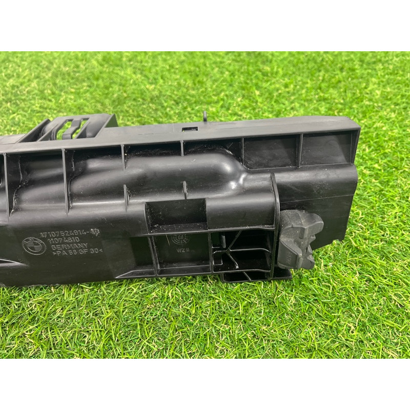 Кріплення радіатора (кузов і елементи) BMW 3-series E93 2008 3.0 N54 17107524914