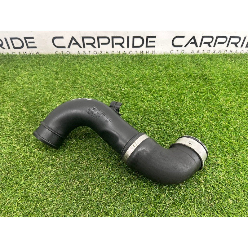 Патрубок интеркулера (двигатель и элементы) BMW 3-series E93 2008 3.0 N54 13717590304