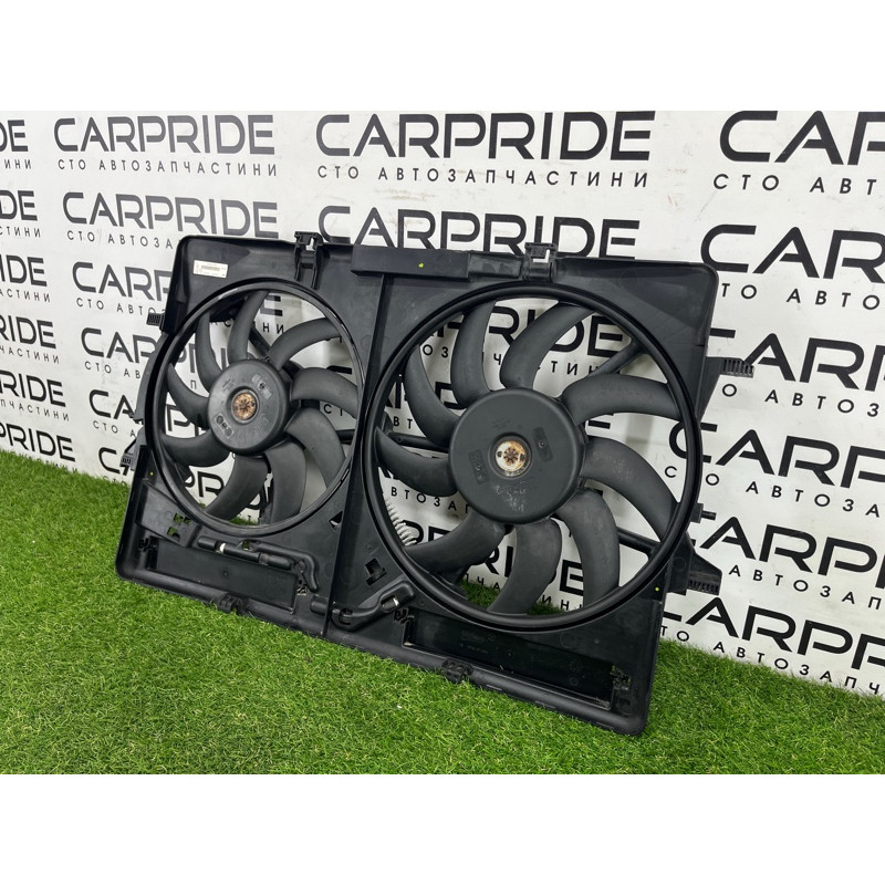 Вентилятор охлаждения радиатора (система охлаждения) AUDI A4 B8 2012 2.0 CAEB 8K0121207A