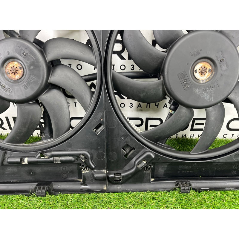 Вентилятор охлаждения радиатора (система охлаждения) AUDI A4 B8 2012 2.0 CAEB 8K0121207A