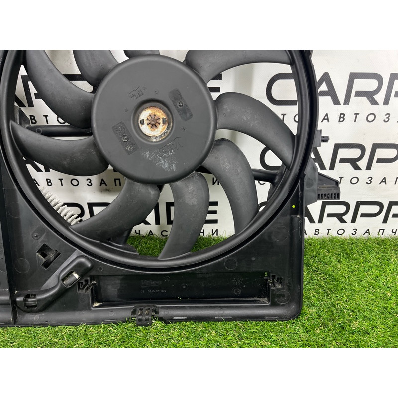 Вентилятор охлаждения радиатора (система охлаждения) AUDI A4 B8 2012 2.0 CAEB 8K0121207A