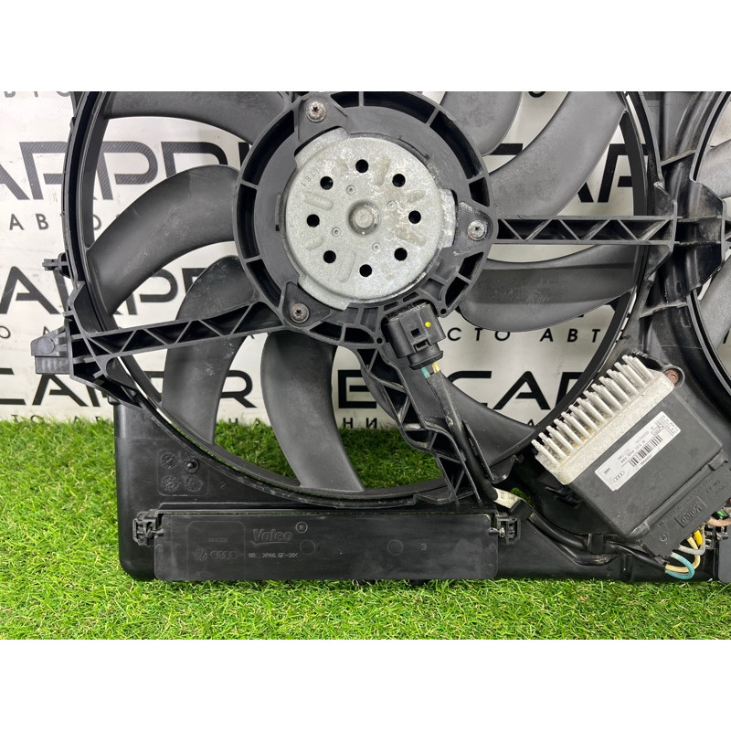 Вентилятор охлаждения радиатора (система охлаждения) AUDI A4 B8 2012 2.0 CAEB 8K0121207A