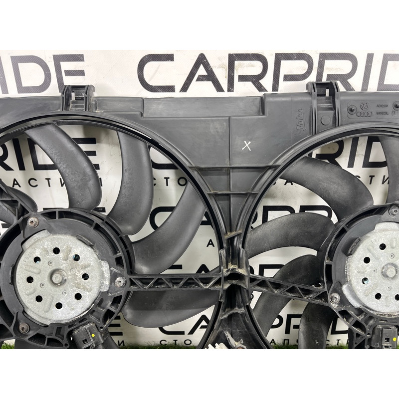 Вентилятор охлаждения радиатора (система охлаждения) AUDI A4 B8 2012 2.0 CAEB 8K0121207A