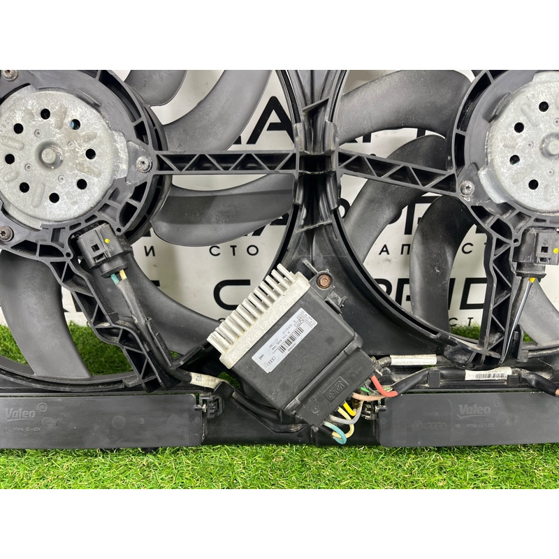 Вентилятор охлаждения радиатора (система охлаждения) AUDI A4 B8 2012 2.0 CAEB 8K0121207A