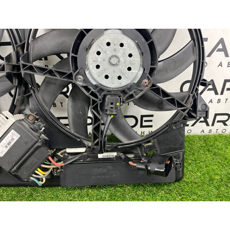 Вентилятор охлаждения радиатора (система охлаждения) AUDI A4 B8 2012 2.0 CAEB 8K0121207A