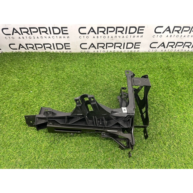 Кронштейн фары (кузов и элементы) BMW 7-series F02 2011 4.4 N63 51647184160