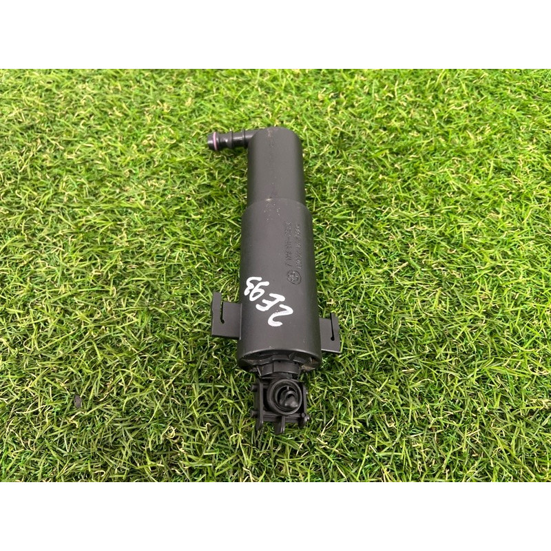 Форсунка омивача фар (кузов і елементи) BMW 3-series E93 2008 3.0 N54 61677179311