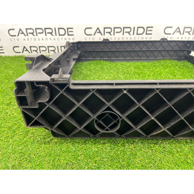 Рамка радиатора (кузов и элементы) BMW X5 E70 2009 4.8 N62N 17117533538