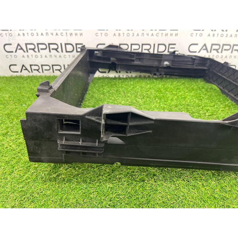 Рамка радиатора (кузов и элементы) BMW X5 E70 2009 4.8 N62N 17117533538