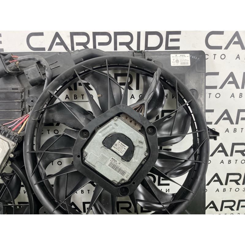 Вентилятор охлаждения радиатора (система охлаждения) AUDI Q7 4L 2011 3.0 CATA 7L0121207E