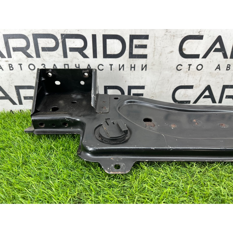 Планка телевизора нижняя (кузов и элементы) Mercedes-Benz GL X164 2012 4.6 A1646201134