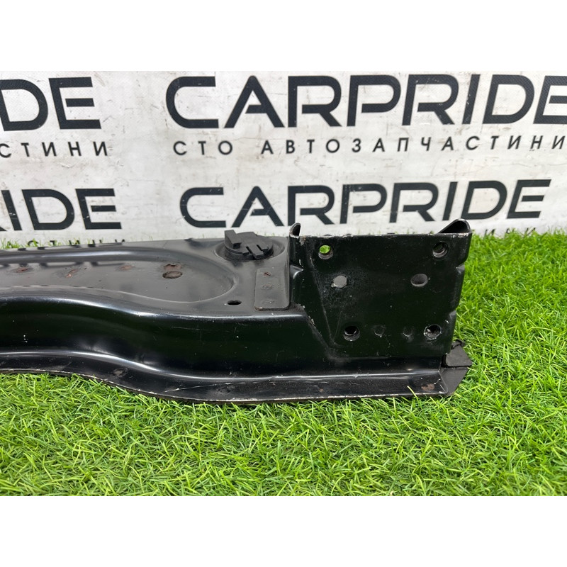 Планка телевизора нижняя (кузов и элементы) Mercedes-Benz GL X164 2012 4.6 A1646201134