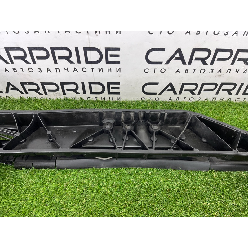 Телевизор (передняя часть кузова) (наружные элементы кузова) AUDI Q5 8R 2012 3.2 CALB 8R0805594B