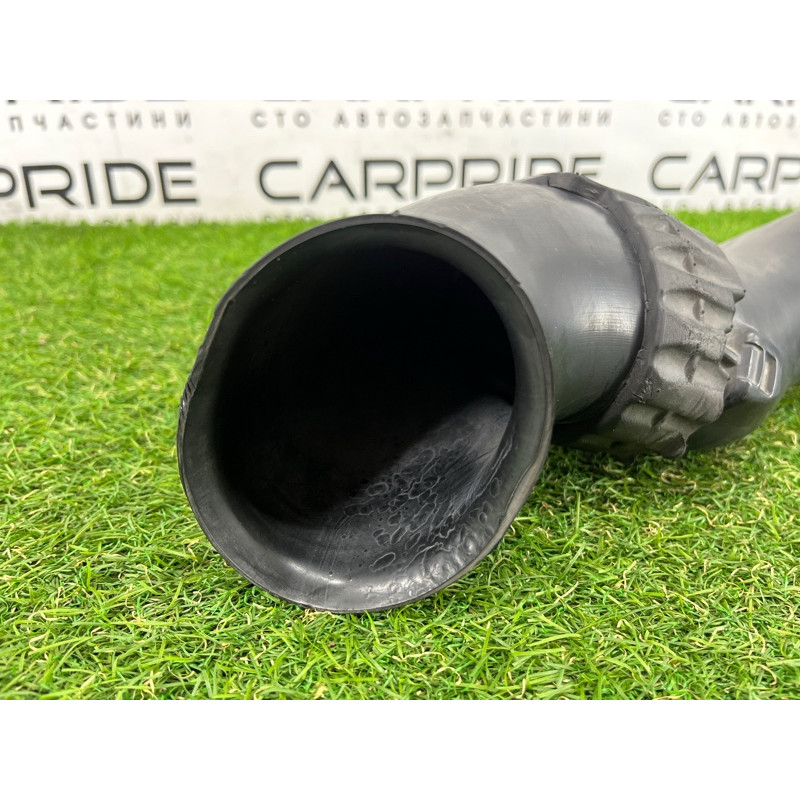 Патрубок воздушного фильтра (впускная система) Volkswagen Touareg NF 2012 3.6 CGRA 7P6129609A