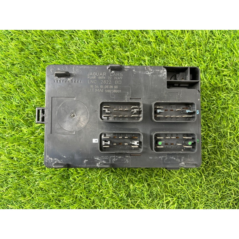 Блок предохранителей (электрика) Jaguar XJ X308 1999 LNC2822BD