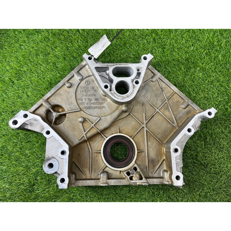 Передня кришка двигуна (двигун та елементи) BMW 5-series F10 2013 N63B44 11148483806