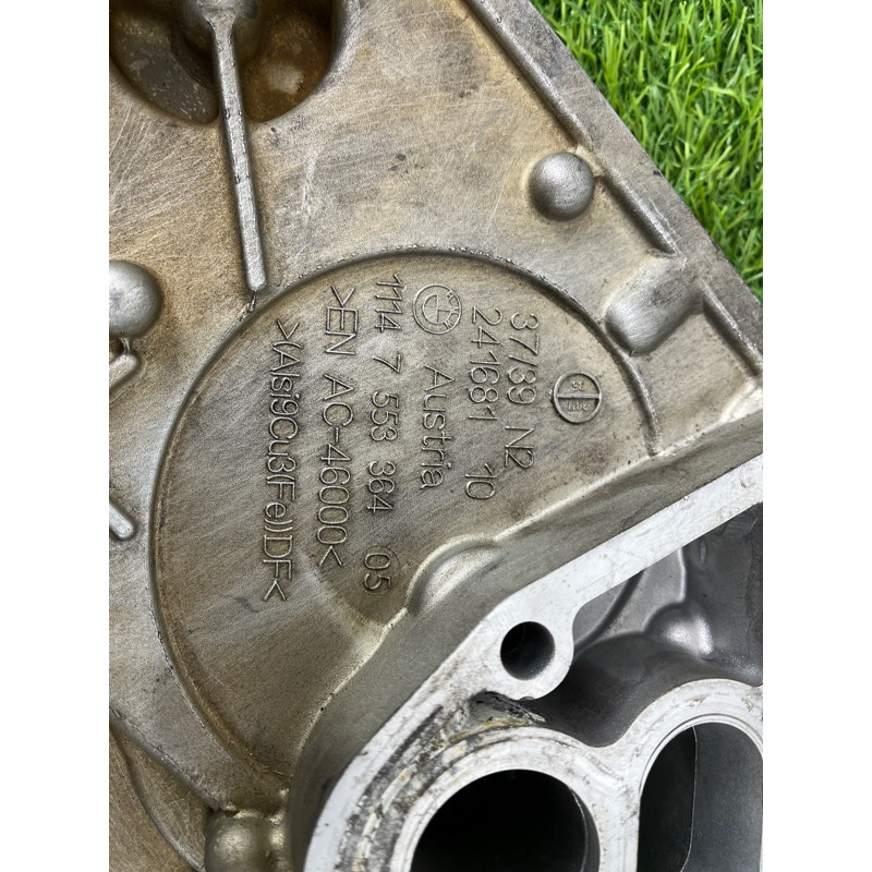Передня кришка двигуна (двигун та елементи) BMW 5-series F10 2013 N63B44 11148483806