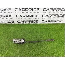 Замок капота