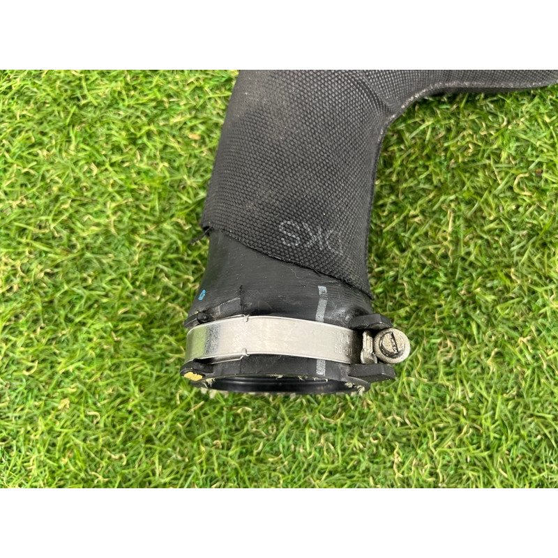 Патрубок интеркулера (двигатель и элементы) AUDI A4 B8 2012 2.0 CAEB 8K0145737J