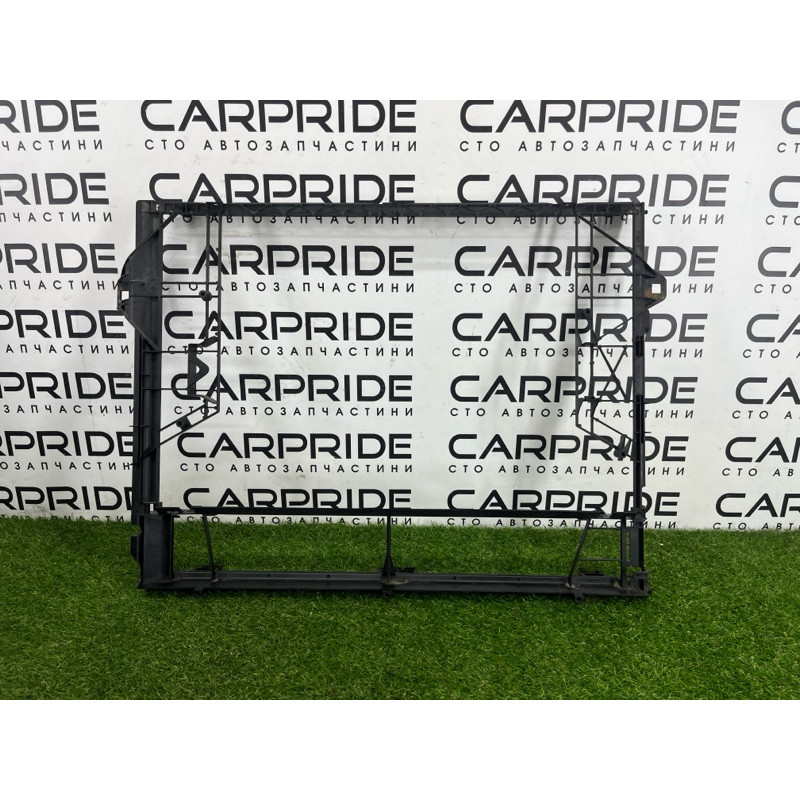 Рамка радиатора (кузов и элементы) Volkswagen Touareg NF 2012 3.6 CGRA 7P0121093D