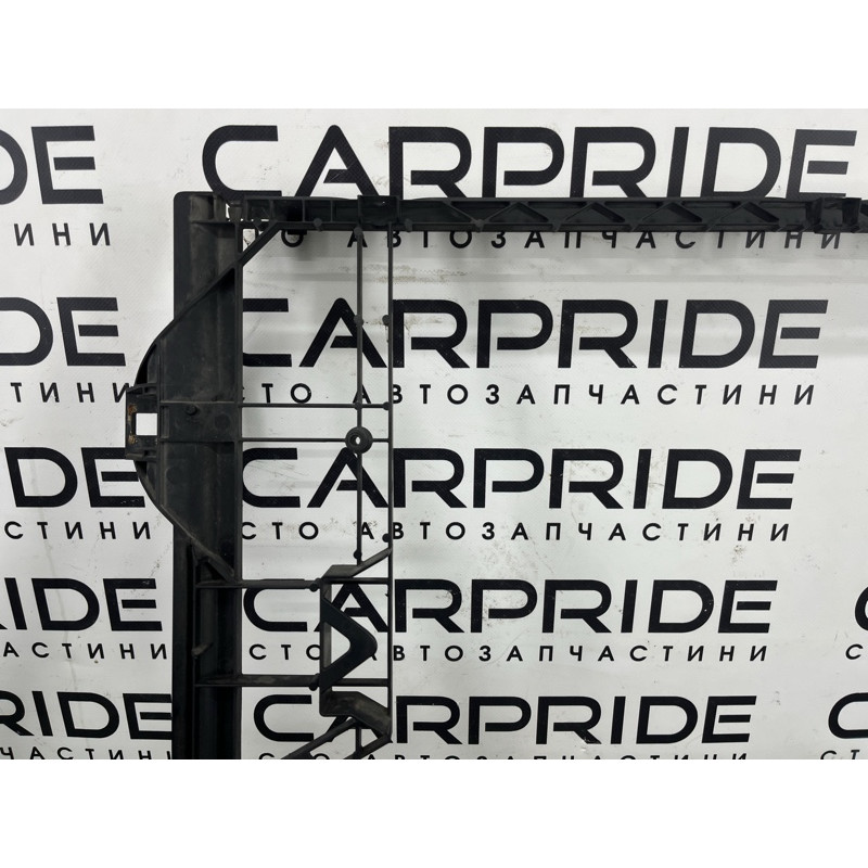 Рамка радиатора (кузов и элементы) Volkswagen Touareg NF 2012 3.6 CGRA 7P0121093D