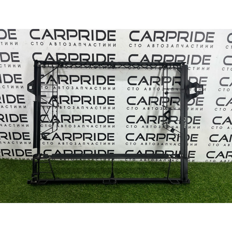 Рамка радиатора (кузов и элементы) Volkswagen Touareg NF 2012 3.6 CGRA 7P0121093D