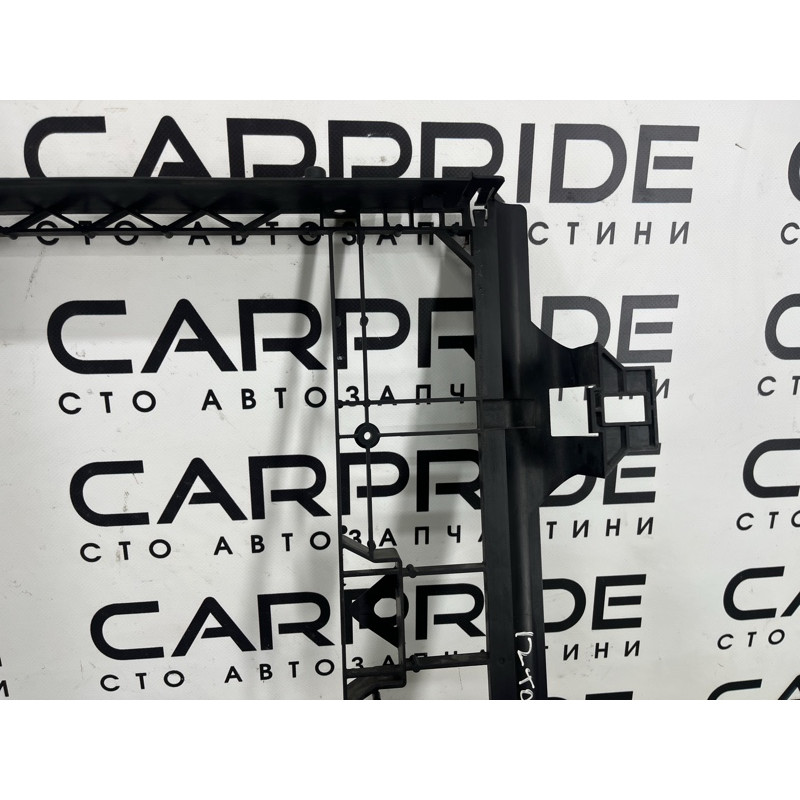 Рамка радиатора (кузов и элементы) Volkswagen Touareg NF 2012 3.6 CGRA 7P0121093D