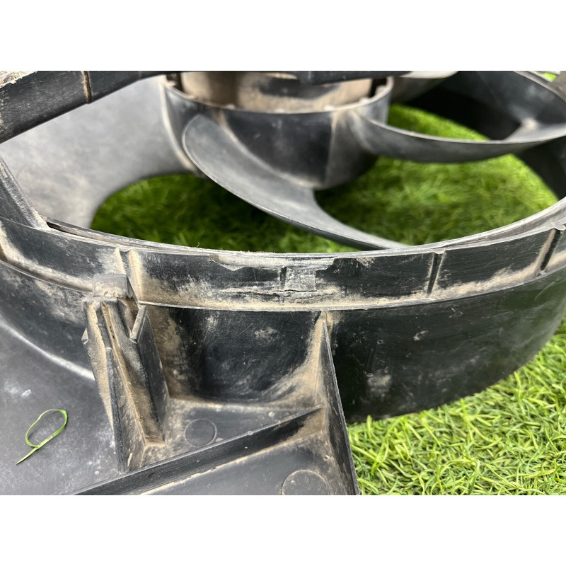 Вентилятор охлаждения радиатора (система охлаждения) Land Rover Freelander L314 1.8B PGF000231