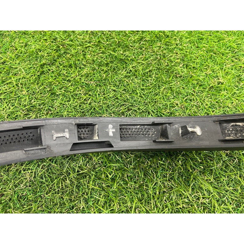 Накладка на крыло (кузов и элементы) Volkswagen Touareg NF 2011 3.0 TDI 7P6854820B9B9