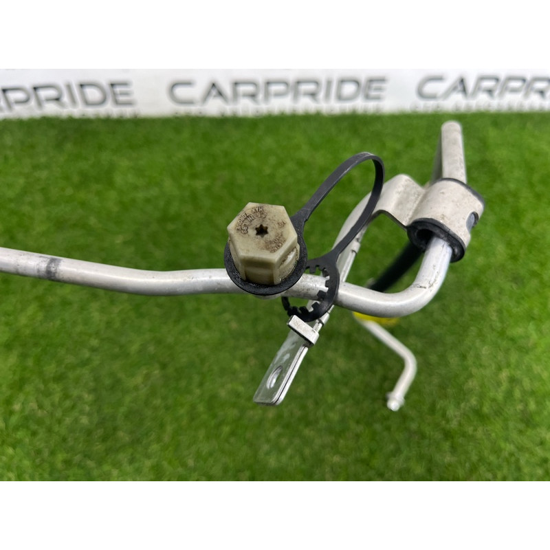 Трубка кондиционера (отопление и кондиционирование) Jeep Grand Cherokee WK2 2017 3.6 68217213AB