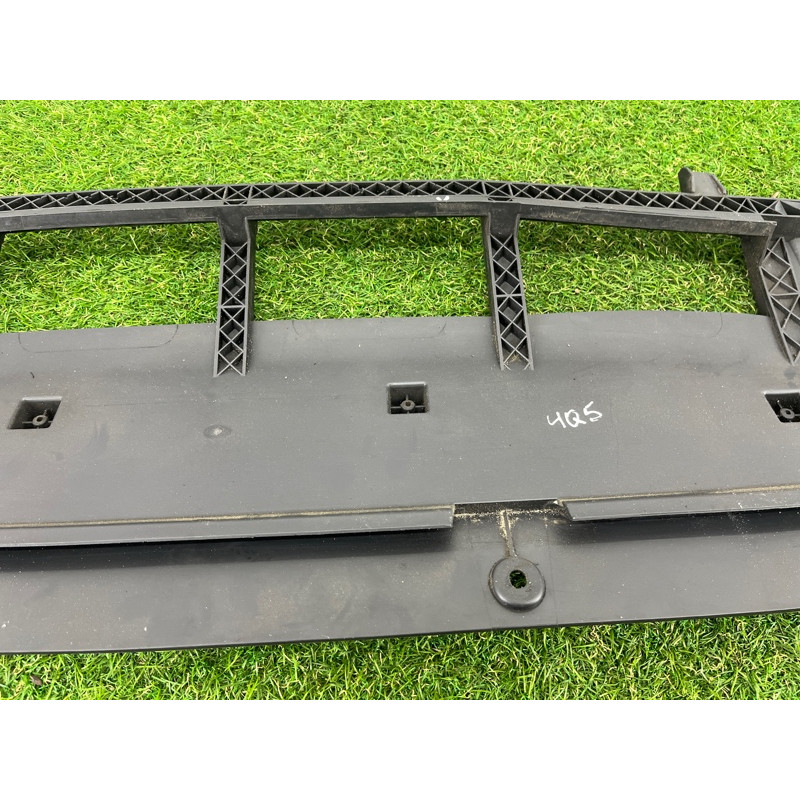 Защита бампера (кузов и элементы) AUDI Q5 8R 2012 3.2 CALB 8R0807233A