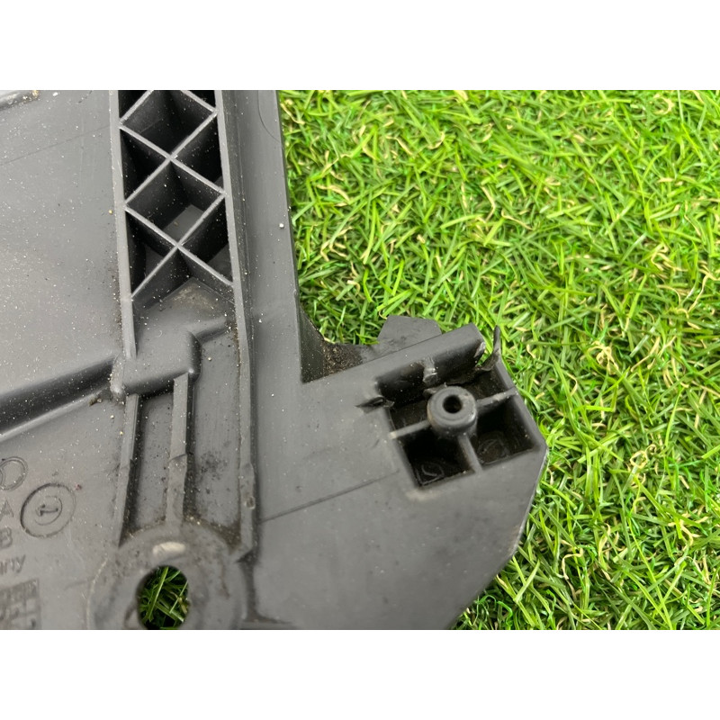 Защита бампера (кузов и элементы) AUDI Q5 8R 2012 3.2 CALB 8R0807233A