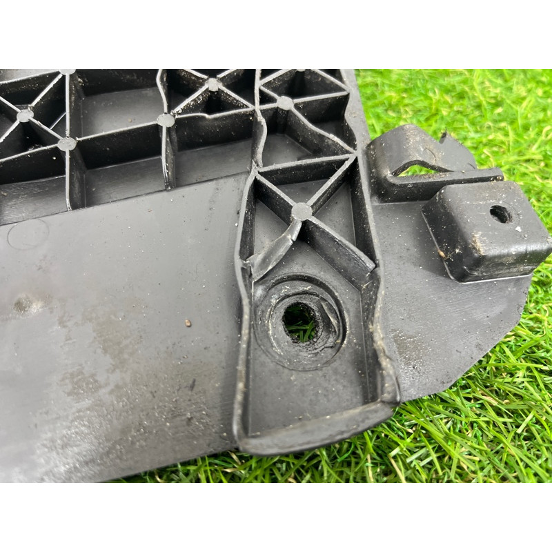 Защита бампера (кузов и элементы) AUDI Q5 8R 2012 3.2 CALB 8R0807233A