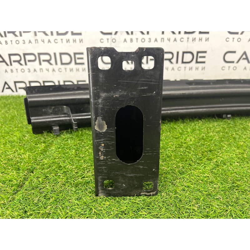 Підсилювач бампера (зовнішні елементи кузова) BMW 3-series E93 2008 3.0 N54 51117267672