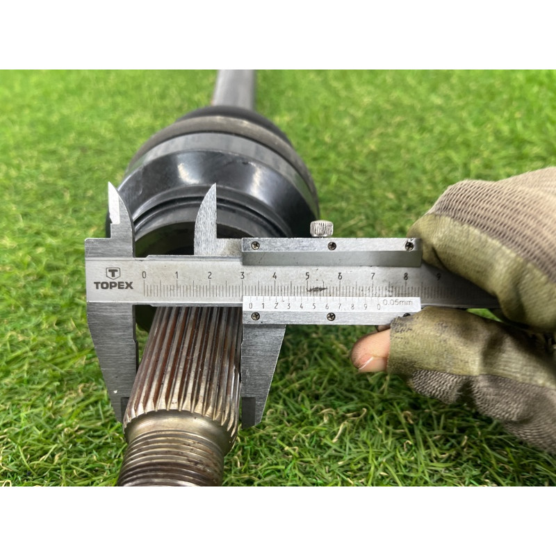 Привод (трансмиссия) BMW X5 E70 2009 4.8 N62N 33208609839