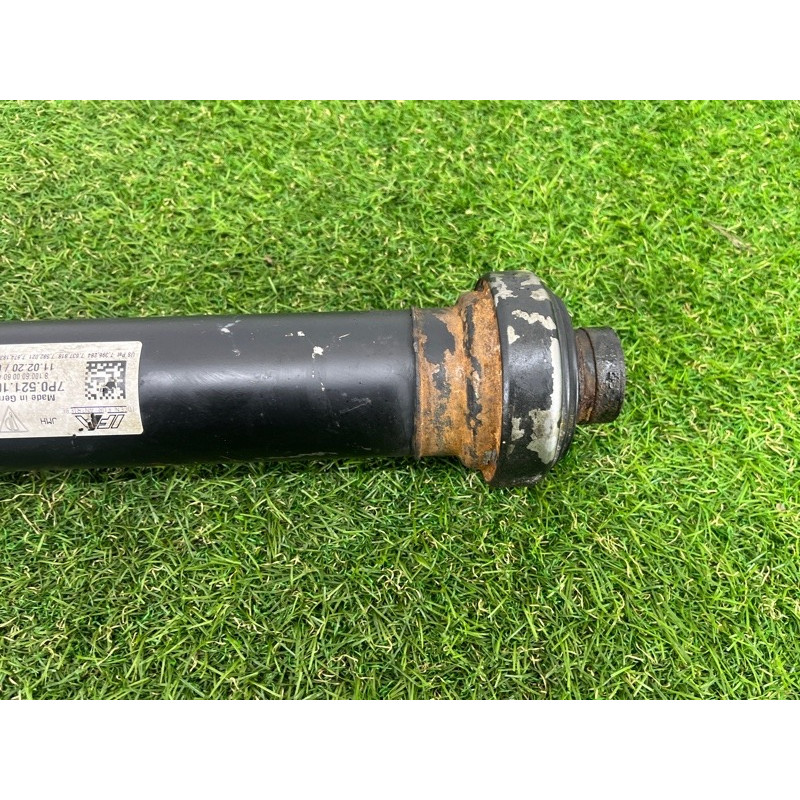 Карданный вал (трансмиссия) Volkswagen Touareg NF 2011 3.0 TDI 7P0521101G