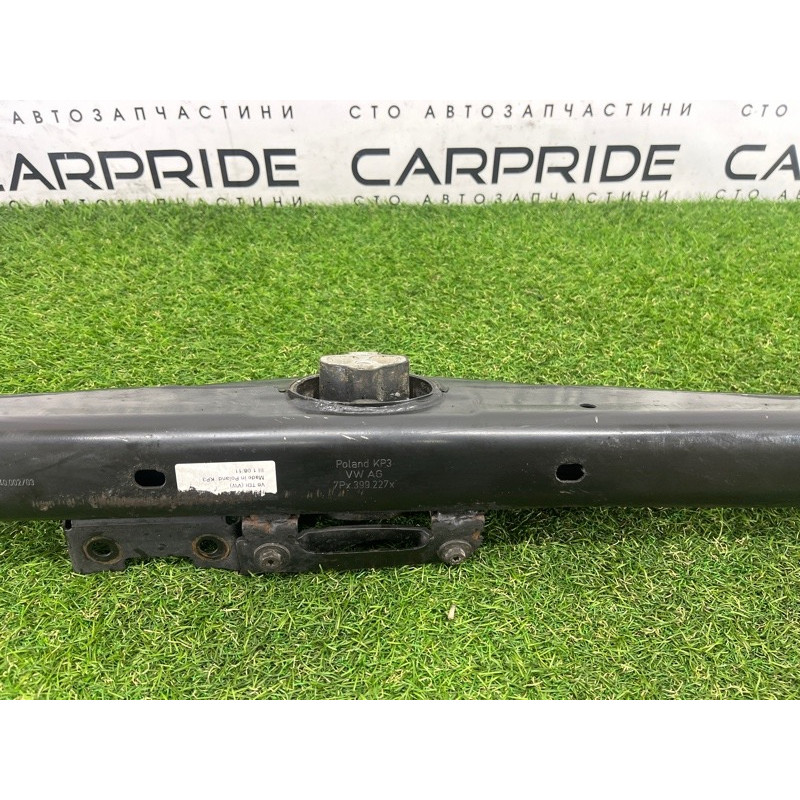 Кронштейн КПП (трансмиссия) Volkswagen Touareg NF 2011 3.0 TDI 7P6399225C