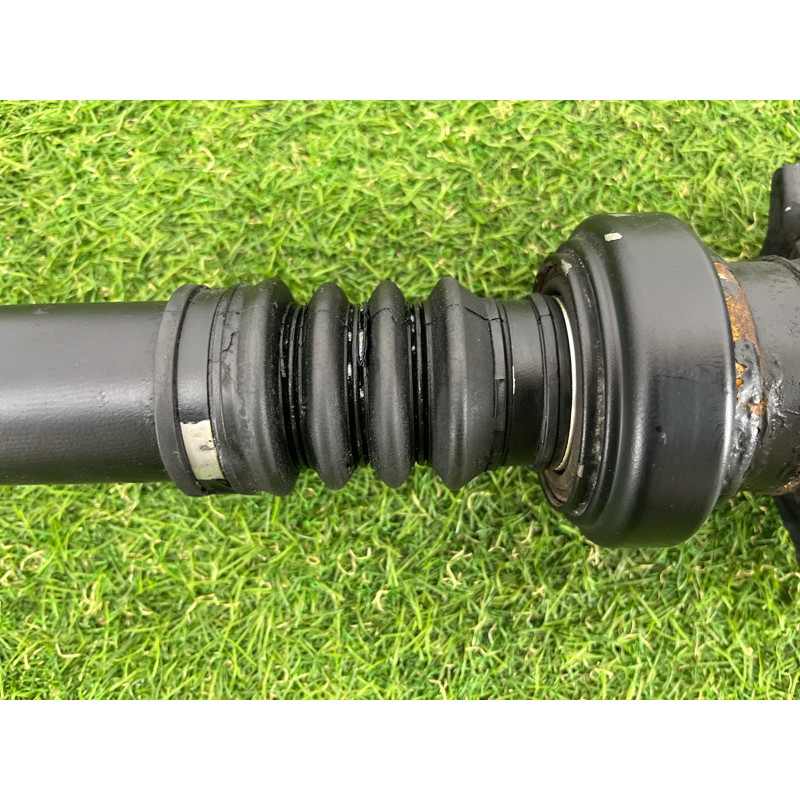 Карданный вал (трансмиссия) Volkswagen Touareg NF 2011 3.0 TDI 7P0521102P