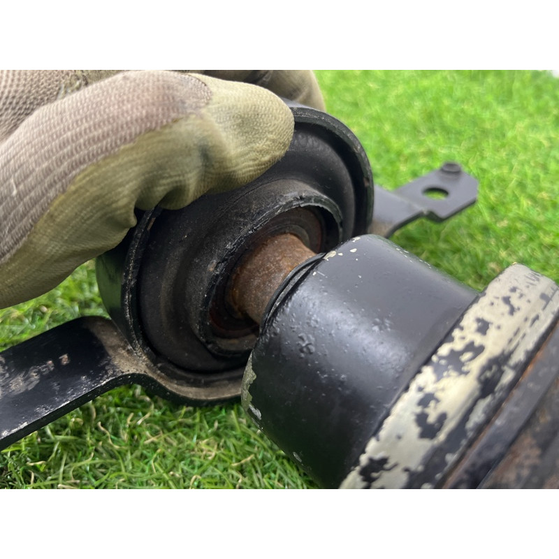 Карданный вал (трансмиссия) AUDI Q5 8R 2012 3.2 CALB 8R0521101C