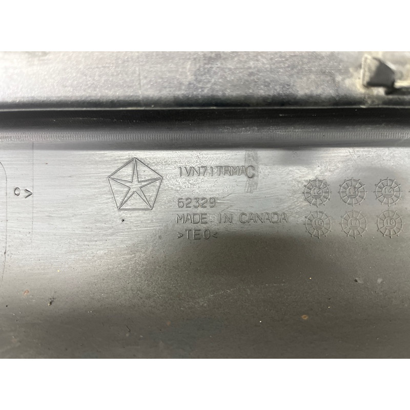 Накладка на порог (кузов и элементы) Jeep Grand Cherokee WK2 2014 3.0 Diesel EXF 1VN71TZZAC