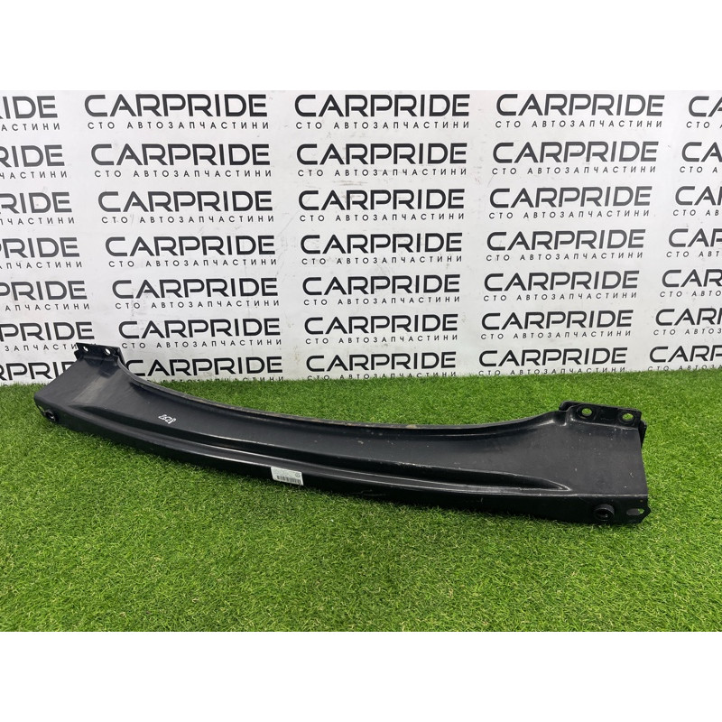 Усилитель бампера (наружные элементы кузова) Volkswagen Touareg NF 2013 3.6 7P0807309A