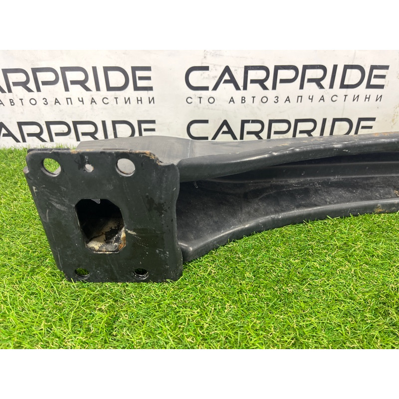 Усилитель бампера (наружные элементы кузова) Volkswagen Touareg NF 2013 3.6 7P0807309A