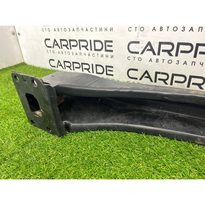 Усилитель бампера (наружные элементы кузова) Volkswagen Touareg NF 2013 3.6 7P0807309A