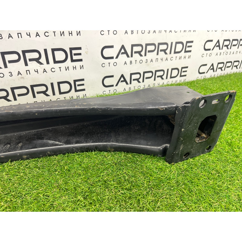 Усилитель бампера (наружные элементы кузова) Volkswagen Touareg NF 2013 3.6 7P0807309A